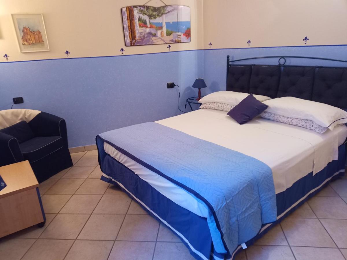 B&B Renzano Bedrooms Salo Exterior photo