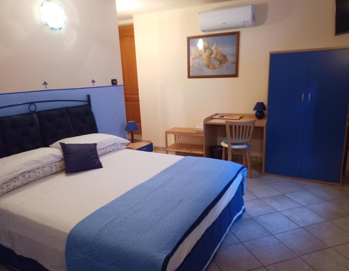 B&B Renzano Bedrooms Salo Exterior photo