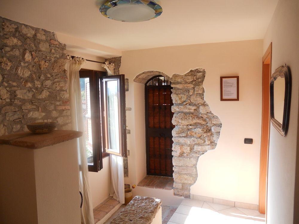 B&B Renzano Bedrooms Salo Exterior photo